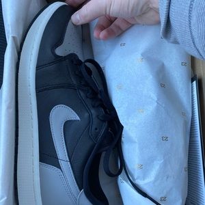 Jordan low g 1 golf size 11